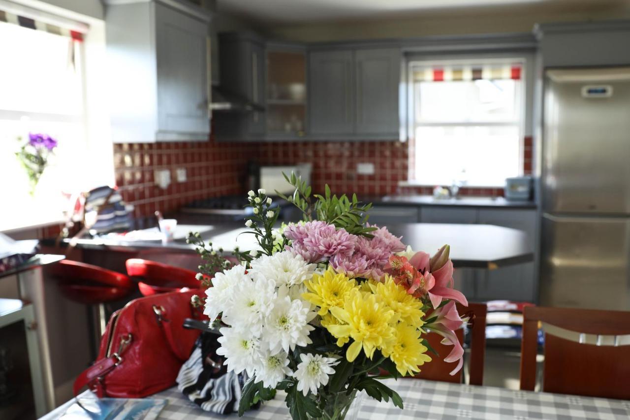Seascape On The Edge Of Town: 4 Beds All Ensuite. Belmullet Exteriér fotografie