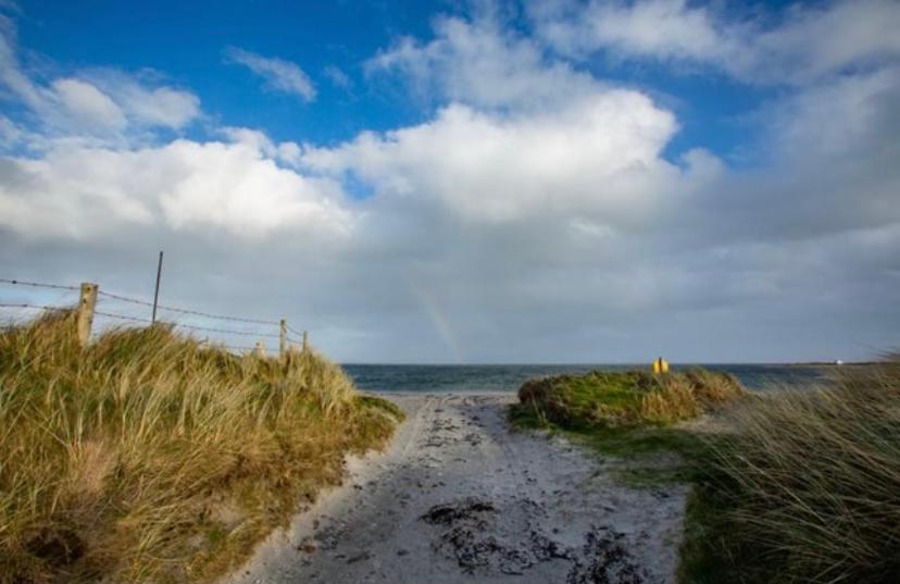 Seascape On The Edge Of Town: 4 Beds All Ensuite. Belmullet Exteriér fotografie