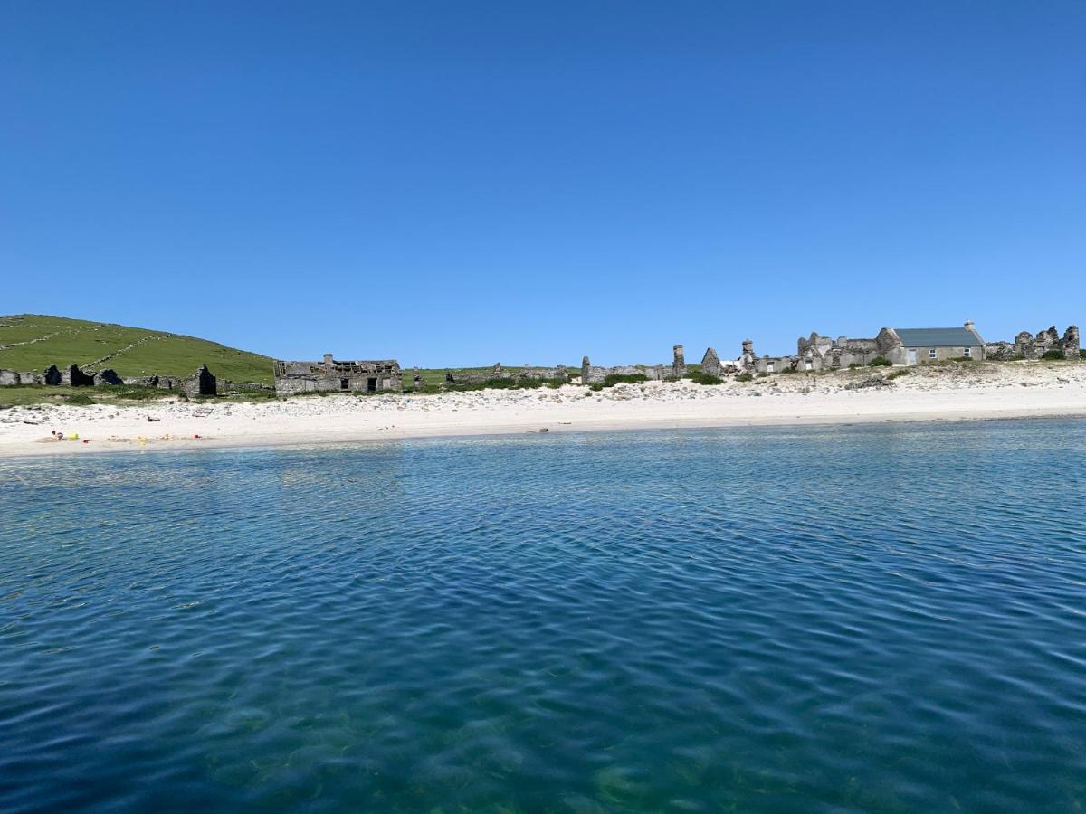 Seascape On The Edge Of Town: 4 Beds All Ensuite. Belmullet Exteriér fotografie