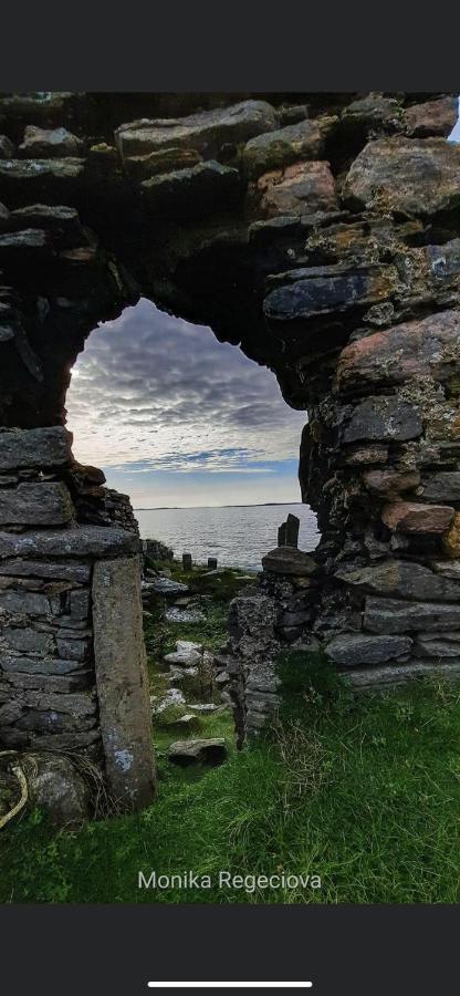 Seascape On The Edge Of Town: 4 Beds All Ensuite. Belmullet Exteriér fotografie
