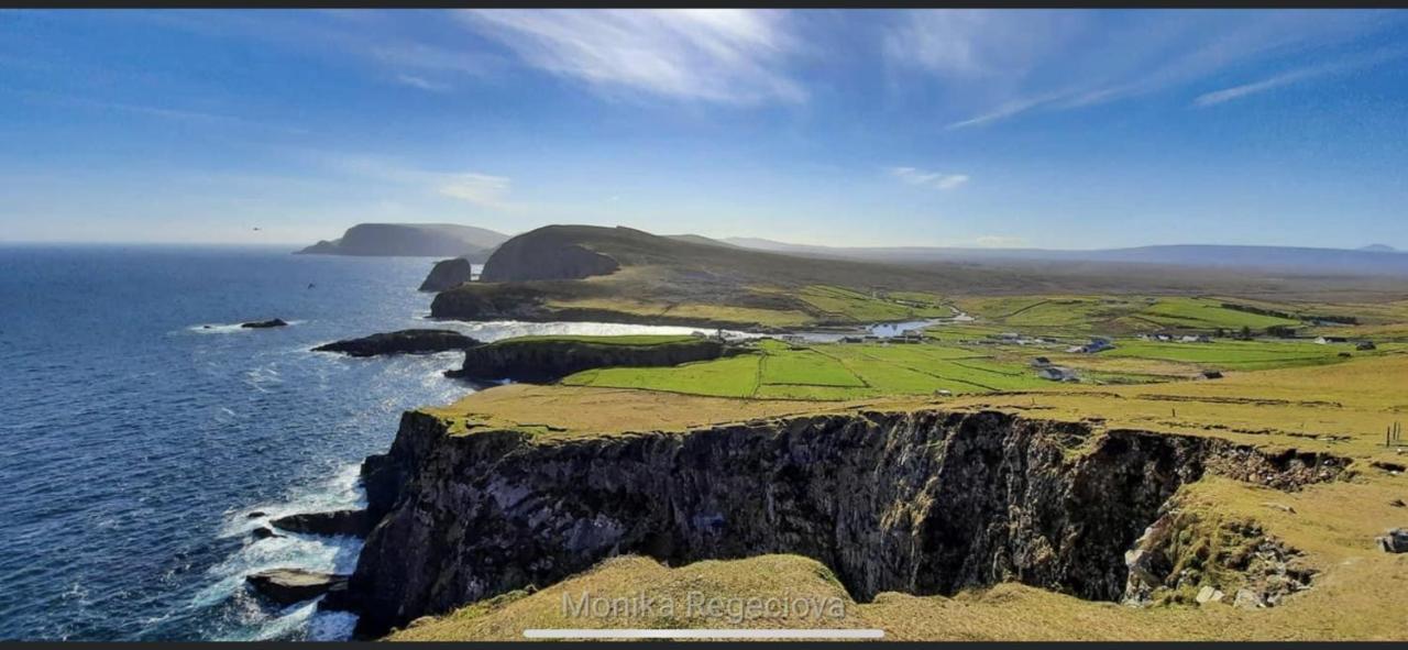 Seascape On The Edge Of Town: 4 Beds All Ensuite. Belmullet Exteriér fotografie
