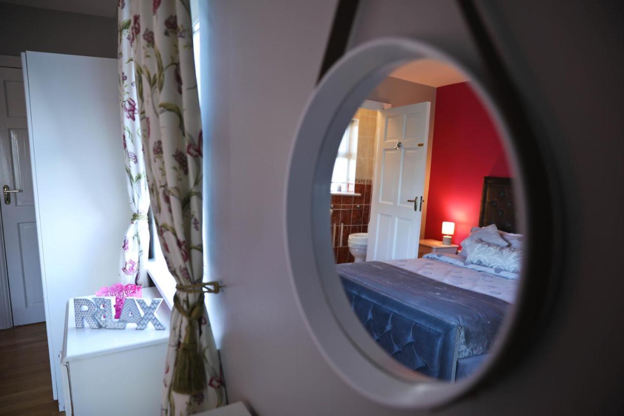 Seascape On The Edge Of Town: 4 Beds All Ensuite. Belmullet Exteriér fotografie